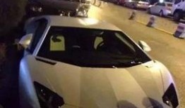 爆料贾乃亮豪车视频播放,奢华座驾引网友热议