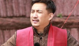 黄磊爆料赵露思的视频