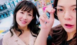 闺蜜爆料爱吸奶嘴视频大全,吸奶嘴视频大全引发热议