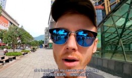 吃瓜小哥网红是谁啊,揭秘“吃瓜小哥”网红背后的故事