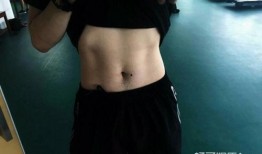 抖音纹身男网红吃瓜图片,抖音热议一幕引网友热议