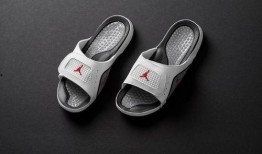 安踏新拖鞋爆料视频